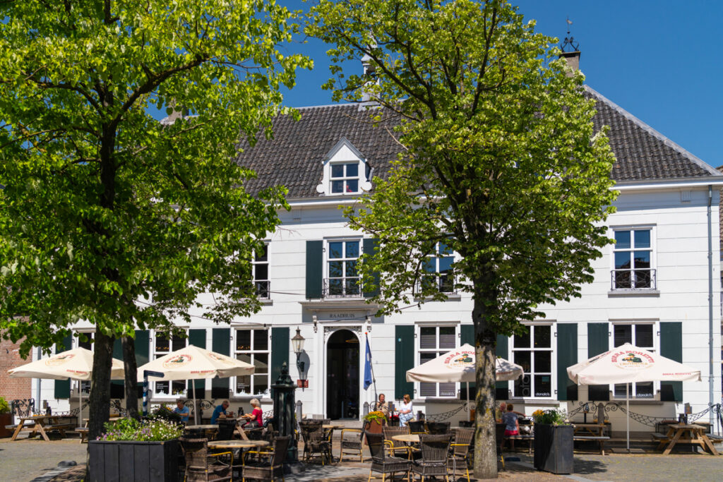 Donato's Gewoon bijzonder in het oude raadhuis van Ravenstein
